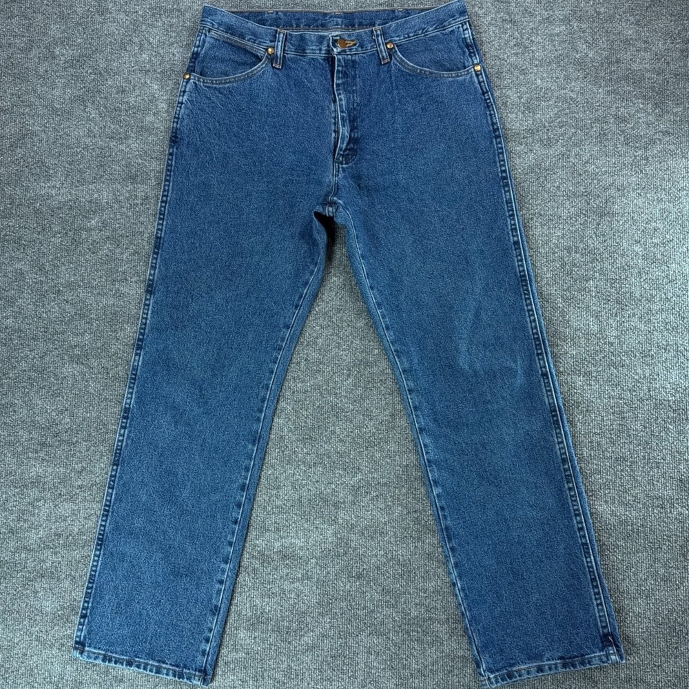 Wrangler Cowboy Cut Relaxed Fit Jeans Mens 35x31 Medium Wash Straight Leg Denim